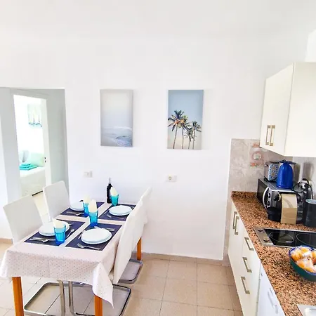 Two-bedroom With Two Large Terraces 卡门港